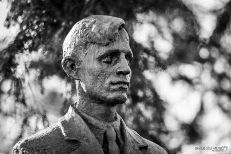 Zika Popovic Spomenik